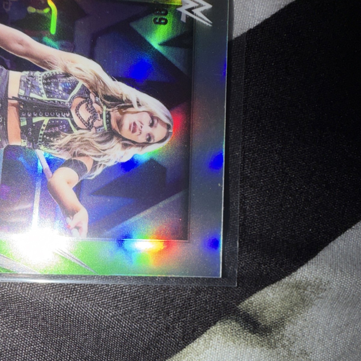 2026 Topps Chrome WWE Izzi Dame #38 Green Refractor /99 Serial