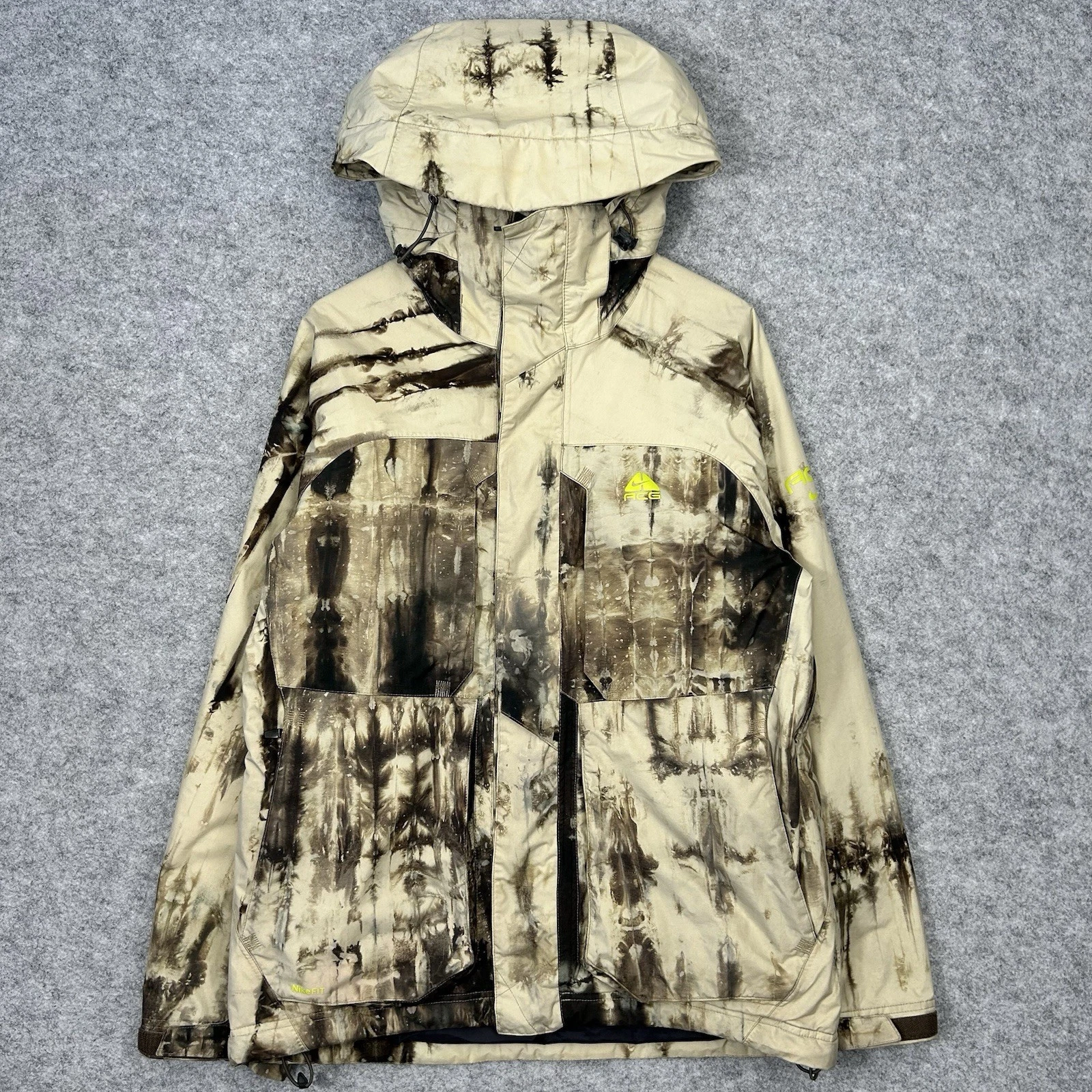 Nike ACG Ski Jacket Men’s Medium Storm Fit Mud Dye Forest Camo Full Zip Hood