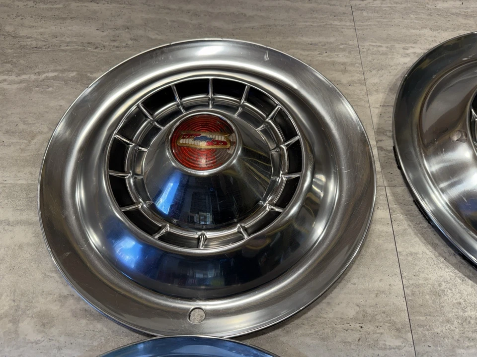 ВИНТАЖНЫЕ КОЛПАКИ КОЛЕС 1954 CHEVY BELAIR 150/210 - Изображение 3 из 4