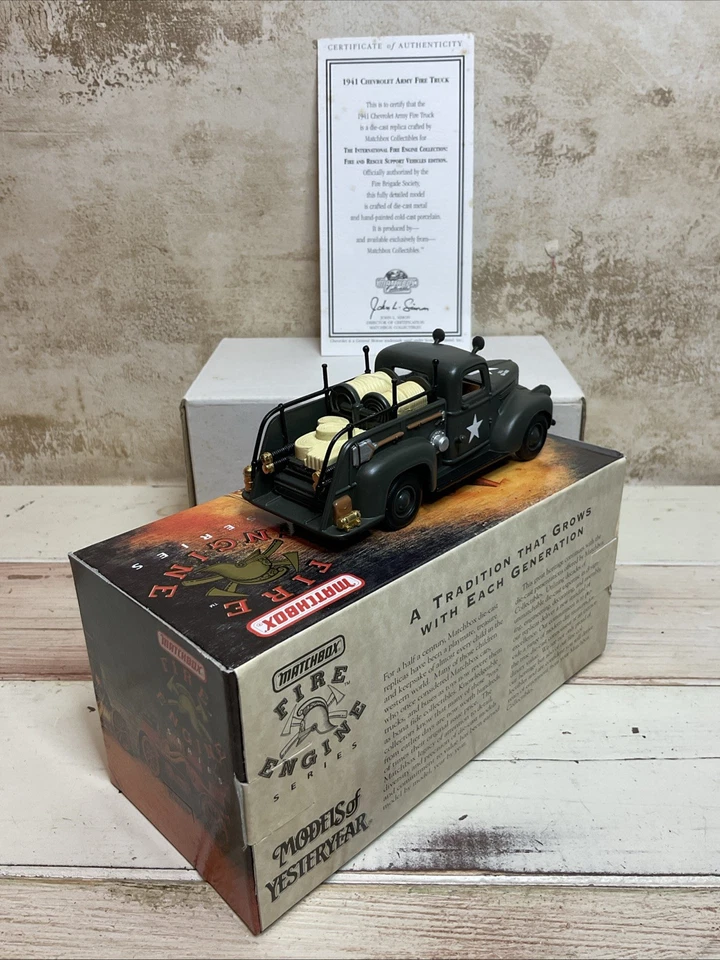 MATCHBOX Collectable #YYM35189 CHEVROLET ARMY FIRE TRUCK 1941, 1.43 Scale - Image 4 of 4