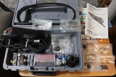 Dremel 398 Digital High Speed Rotary Tool W/Accessories and Case