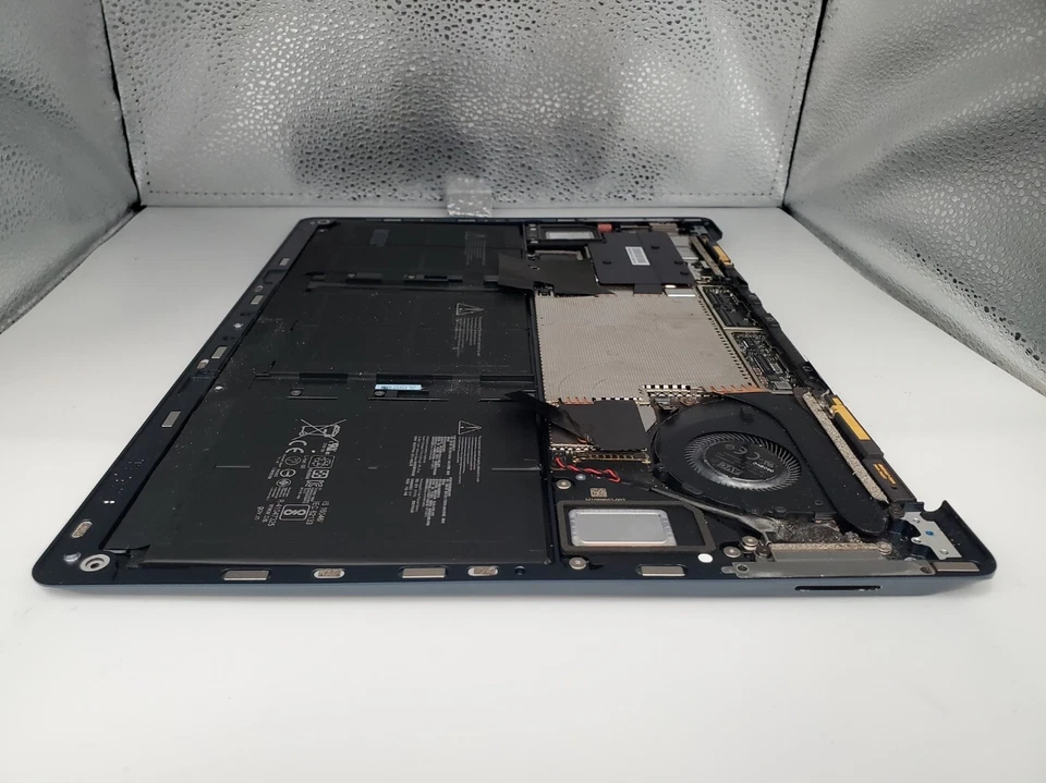 Batería Original Microsoft Surface Laptop 3 1867 Laptop con Conjunto de Estuche Inferior Foto 4 de 4