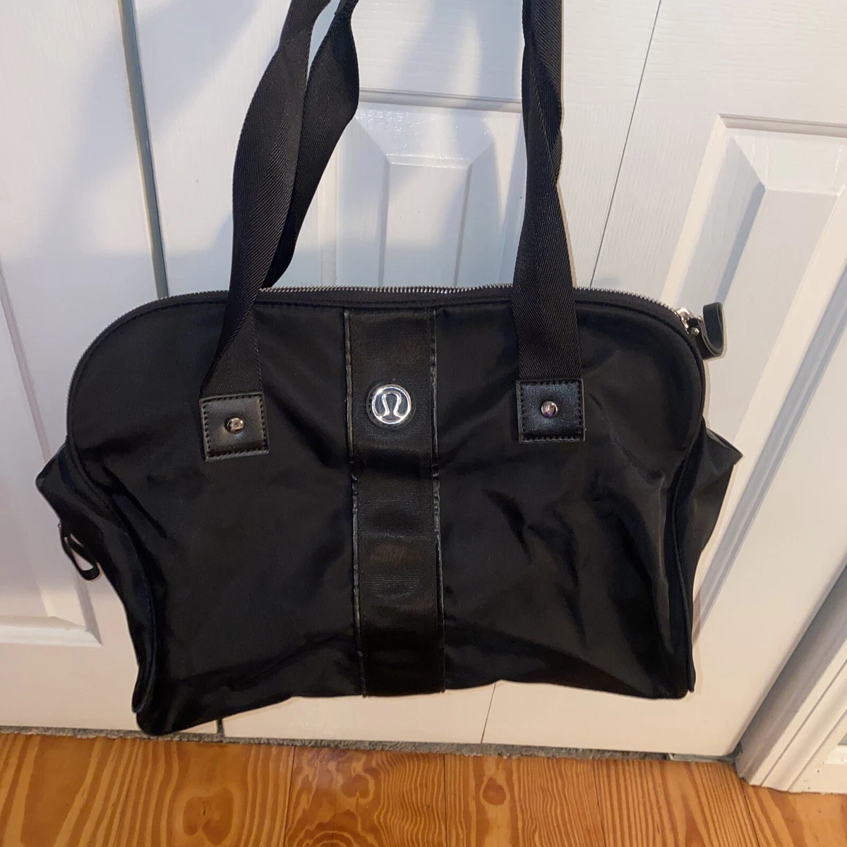 MINT Lululemon Om Travel Gym Yoga Tote duffle Bag Black