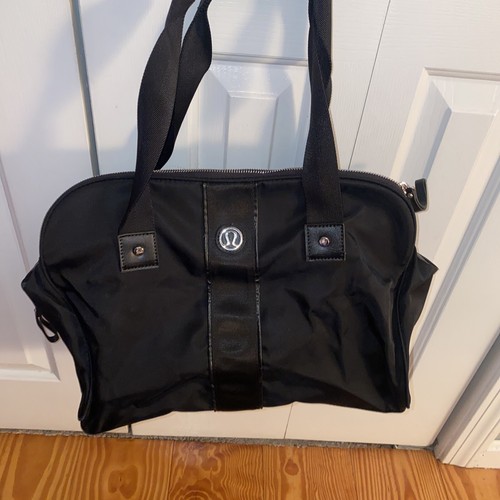 MINT Lululemon Om Travel Gym Yoga Tote duffle Bag Black - Picture 1 of 6