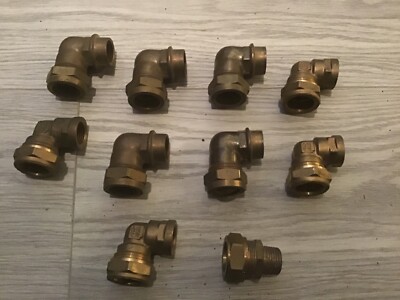 Restposten 10 - 22 mm Messing Kompression x 1/2'' BSP Innengewindebogen 