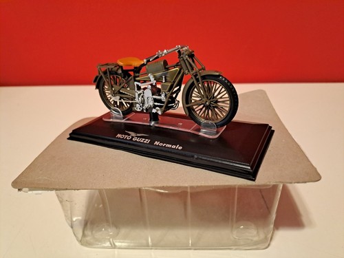 Modelli Moto Guzzi 1/24 - Foto 2 di 13