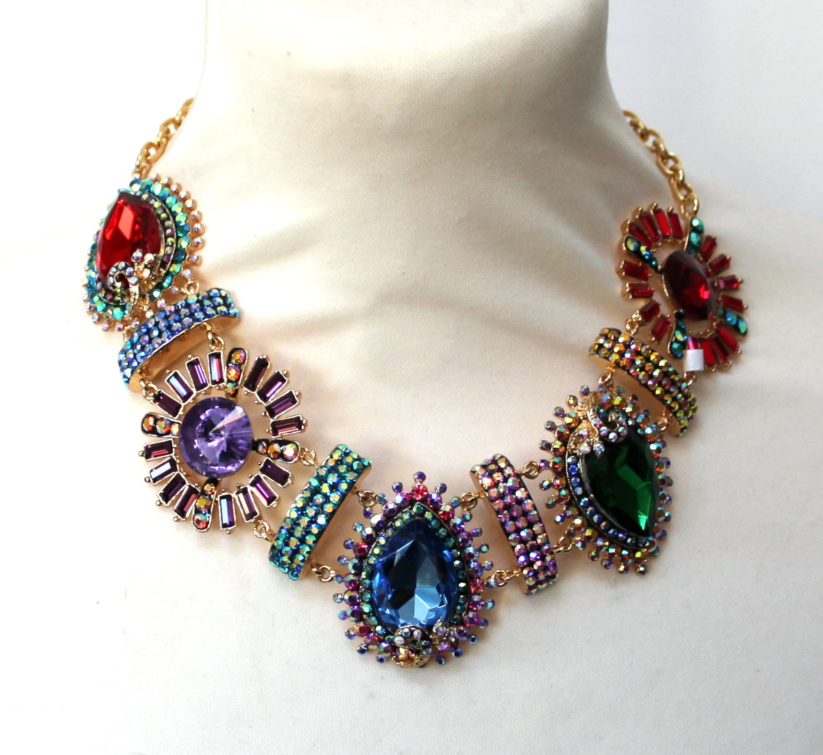 Big stone best sale necklace