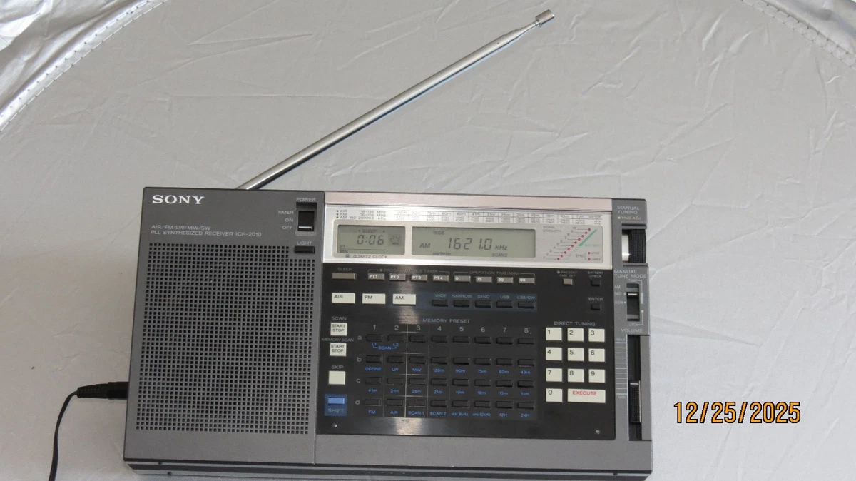 Récepteur Radio Sony ICF-2010 PLL Ondes Courtes - AM/FM/LW/SW - Années 90 - Japon