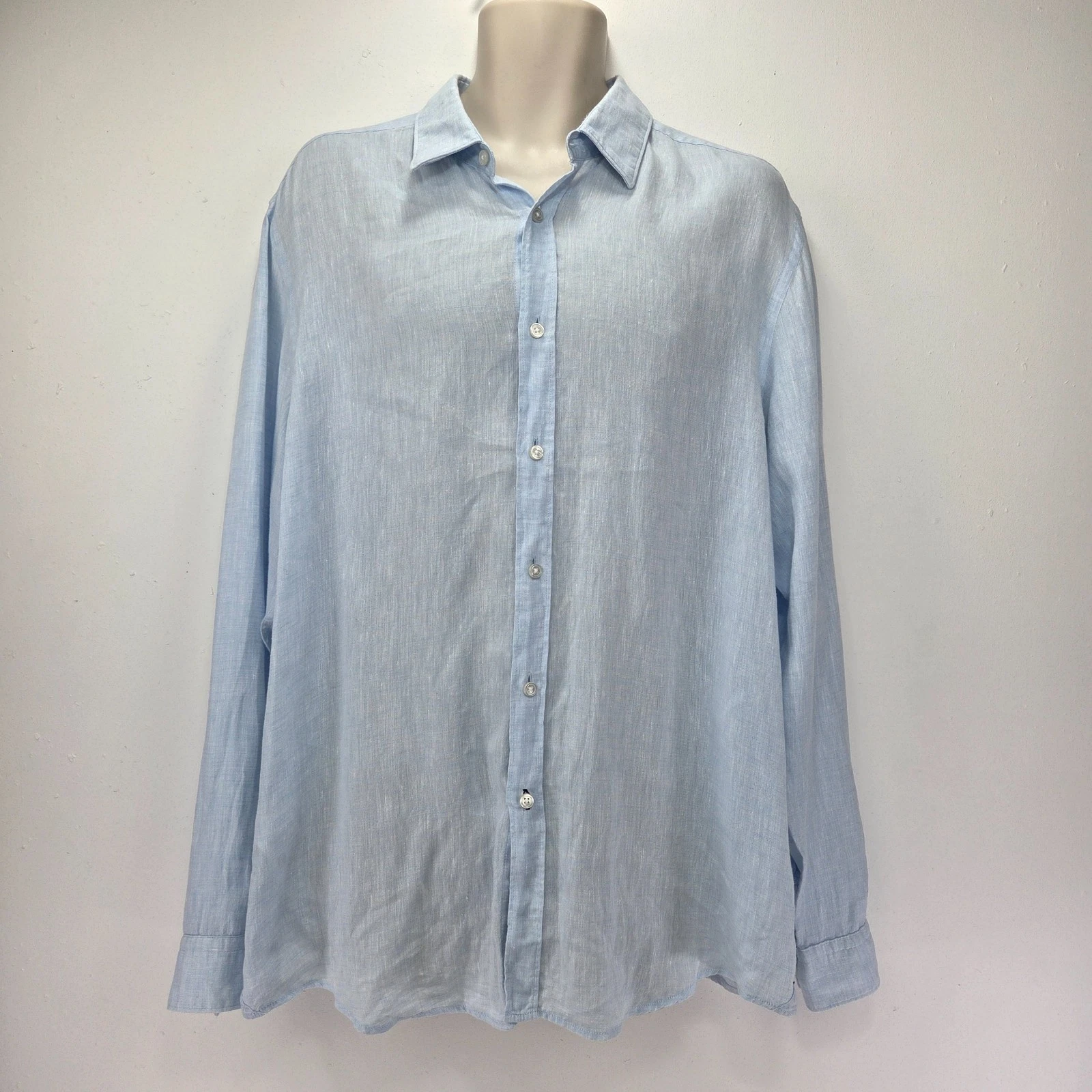 Hugo Boss Linen Shirt Men's Size XL Light Blue Long Sleeve Button Up Summer