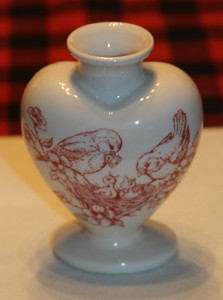 Vintage Ceramic Heart with Birds in Nest Vase.