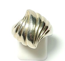 Vintage Sterling Silver Wave Curve Pattern Ring Size 8