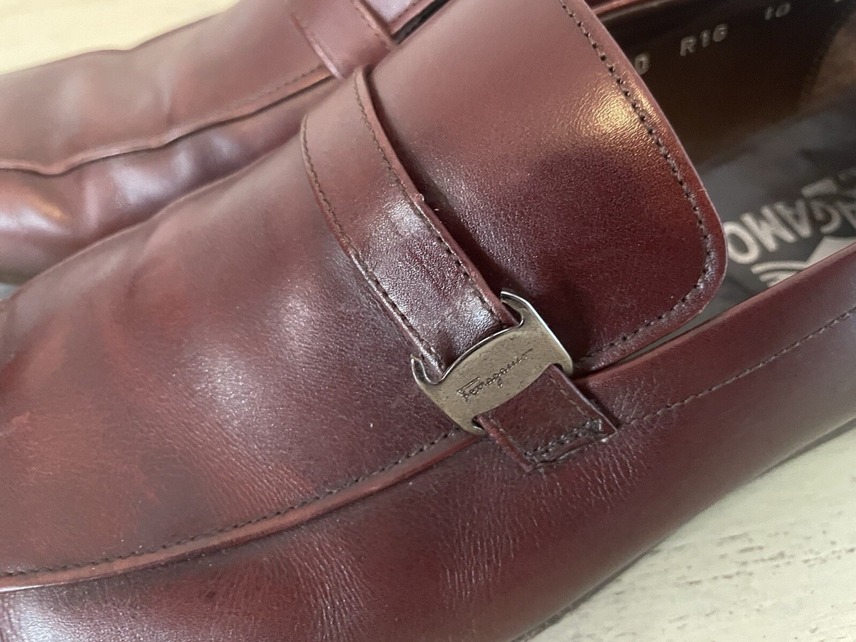 Salvatore Ferragamo Made in Italy Split Square Toe Loafer in  display picture 1