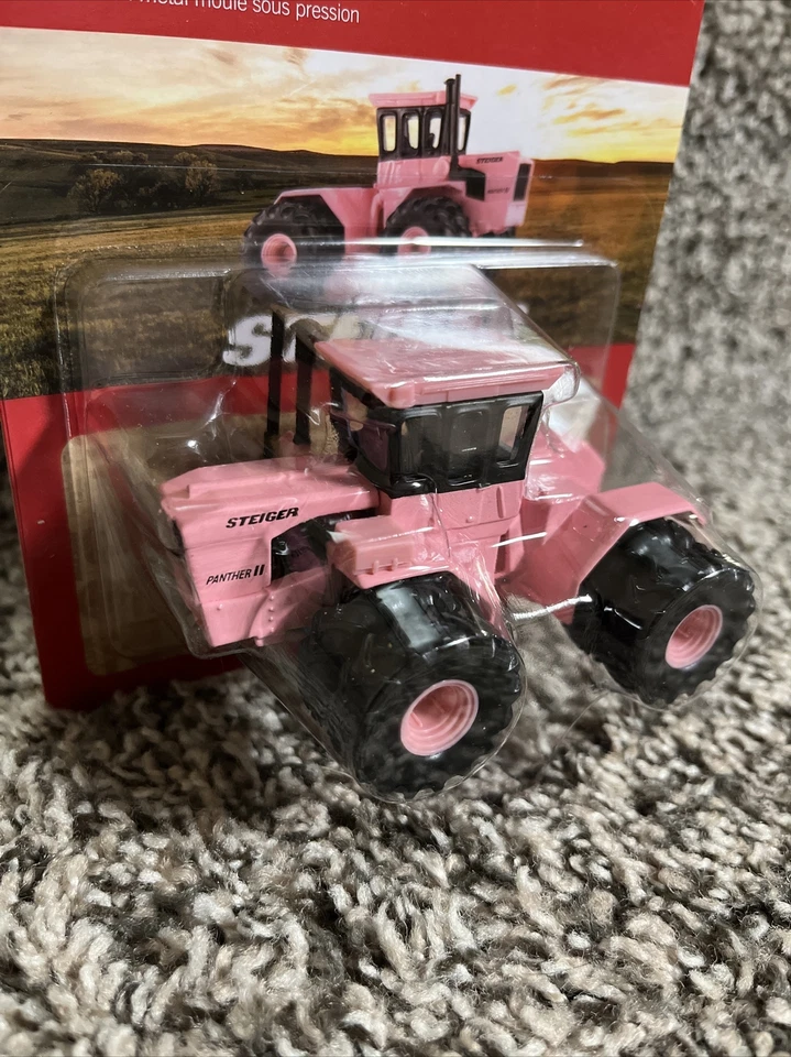 2023 ERTL 1:64 CASE IH PINK Steiger Panther II ST-310 Tractor w/DUALS NEW!!! - Image 2 of 4