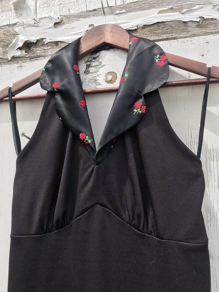 Винтажное макси-платье с бретелью через шею 70-х с атласным розовым воротником черное полиэстер диско готическое 11 13 - Изображение 4 из 4