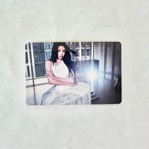 [LE SERAFIM] HOT / Tower Records benefit adesivo limitato Chaewon - Foto 4 di 9