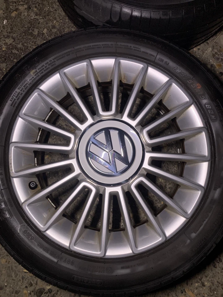 Orig. VW UP 15 Zoll Alufelgen Satz Spoke Sommerreifen 185/55 15 82T   1S0601025A - Bild 3 von 4