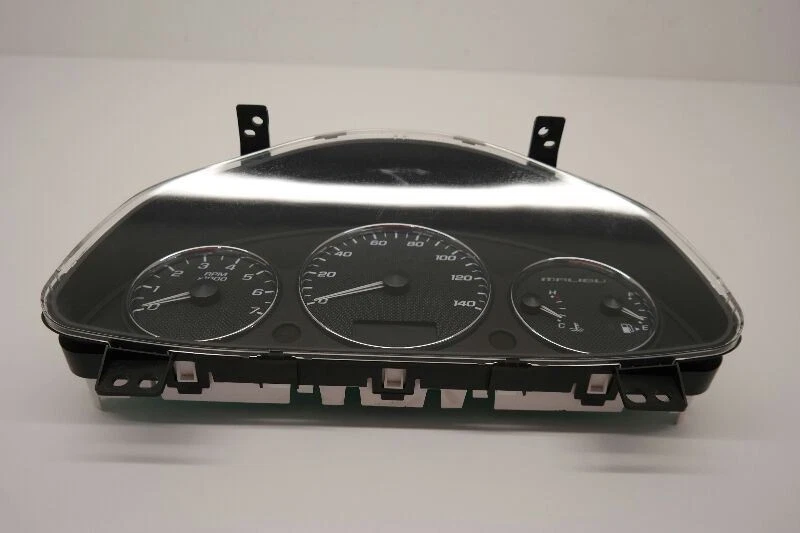 04 05 06 07 08 Chevy Malibu Velocímetro Cluster Estilo Clásico Emblema En Rejilla  Foto 2 de 4