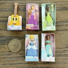 Zuru Mini Brands Disney Princesses Lot Of 5 Tiana Cinderella Rapunzel Jasmine