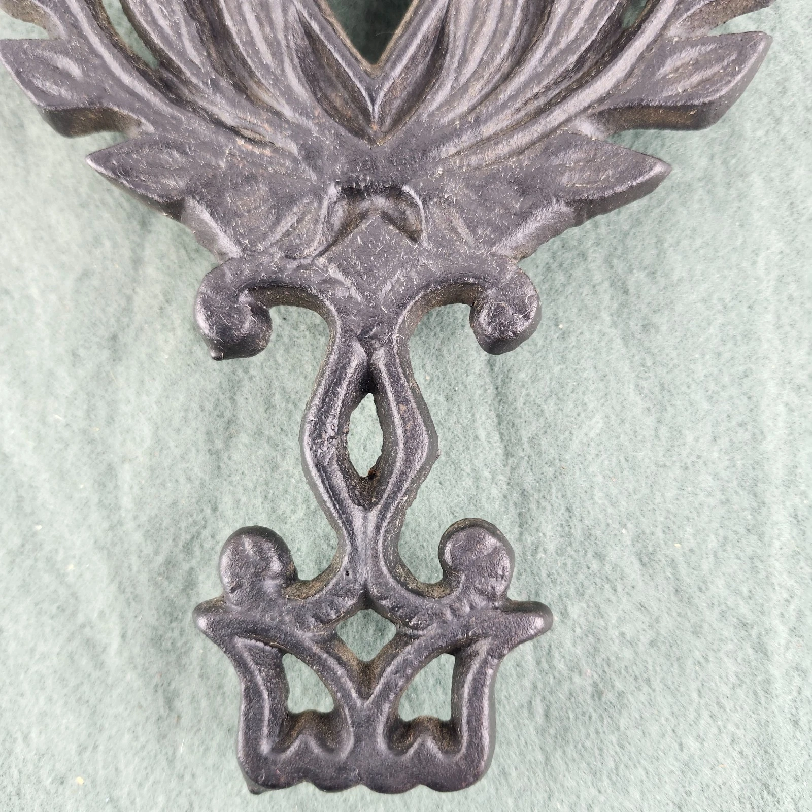 Vintage Griswold Cast Iron #542 Eagle Trivet image 3