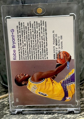 Kobe Bryant Rookie Card - AUTHENTIC GOLD FOIL HOOPS RC LAKERS JERSEY #8 - Picture 12 of 12
