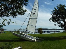 Strand-Katamaran ARROW 16 Segelboot Weiß