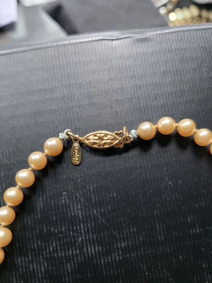 Винтажный Napier искусственного жемчуга золотистый заявление витое ожерелье 80-х надпись 29» - Изображение 2 из 3