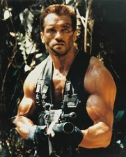 Arnold Schwarzenegger In Predator Hunky  8x10 PHOTO PRINT