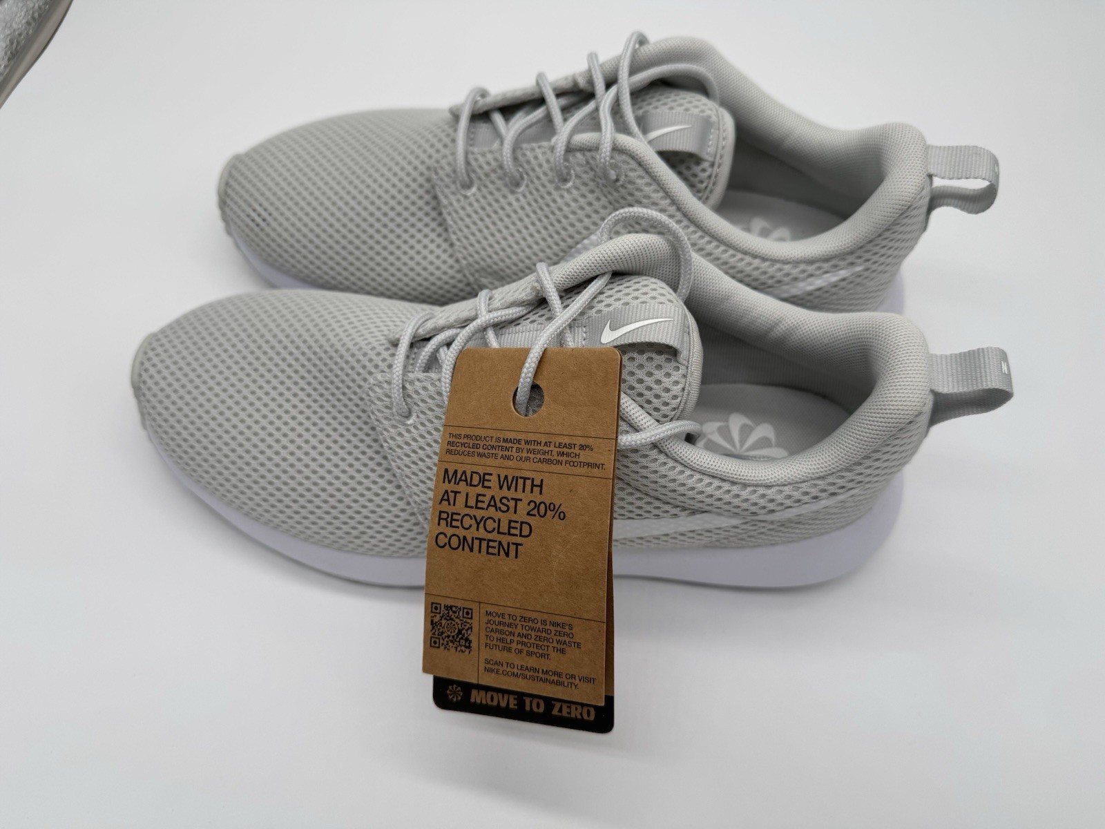 Nike Gray Mesh Lightweight Lace Up Running Sneakers with Recycled Content thumbnail 3