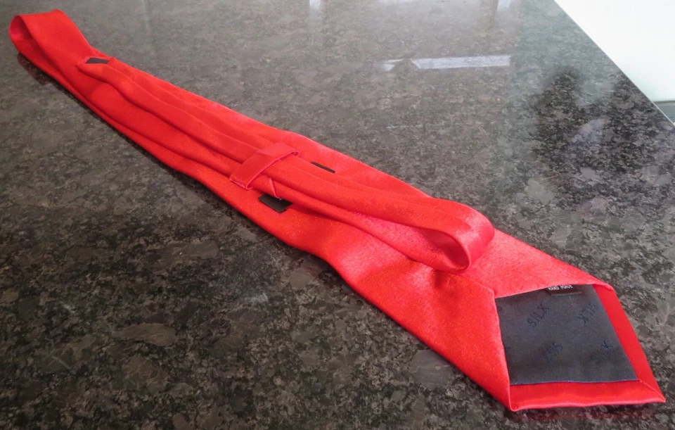 Corbata D Berite hecha a mano 100 % roja seda  Foto 3 de 4