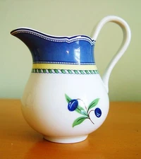  WEDGWOOD TUSCANY COLLECTION Creamer