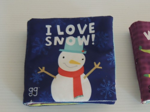 Giggle & Grow By Bendon Winter Fun Crinkle Book= I LOVE SNOW TWO BOOKS - Picture 9 of 10