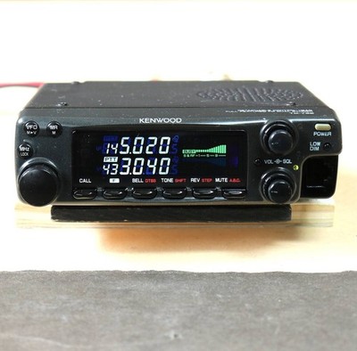 ケンウッド TM-732 144&430MHz Kenwood TM-732 144/430MHz Dual Band Transceiver Bright White LED