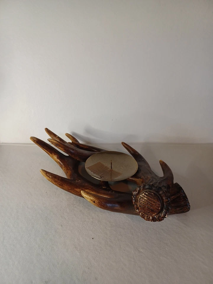 Candelabro de asta sintética con vela perfumada grande de 2 libras con una mecha. Foto 4 de 4