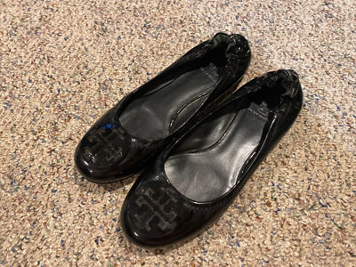 TORY BURCH Logo Black Patent Leather Flat Size: 8M