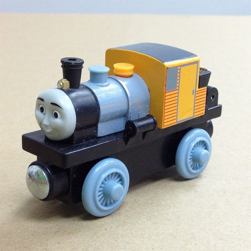 Loose Learning Thomas Wooden Magnetic Train Head Dash Bash Select Your Own Ebay