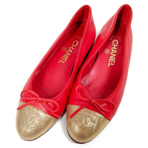 Chanel Casual Shoes Women Reds Leather calf 3290007