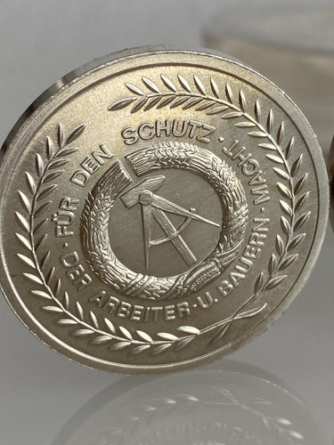DDR 3 Stück ! Medaillen Kampfposition 80 - Mit den Waffenbrüdern vereint / NVA - Bild 9 von 17