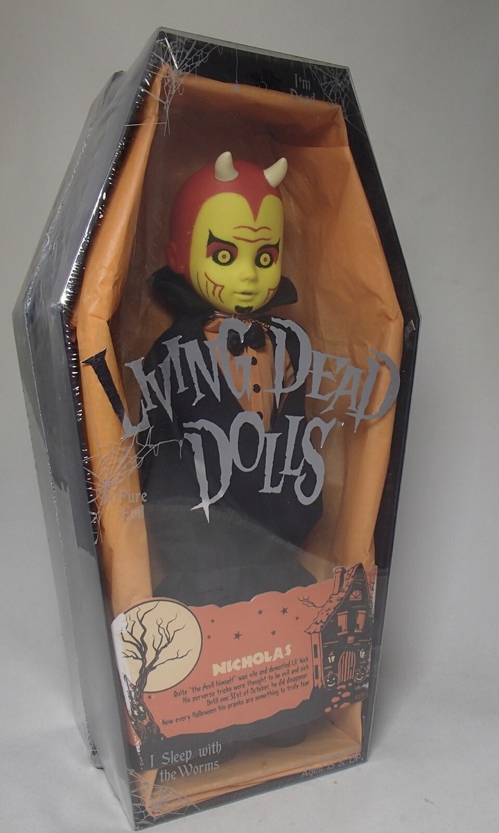 Living Dead Dolls Universal Monsters: Conde Drácula « Blog de Brinquedo