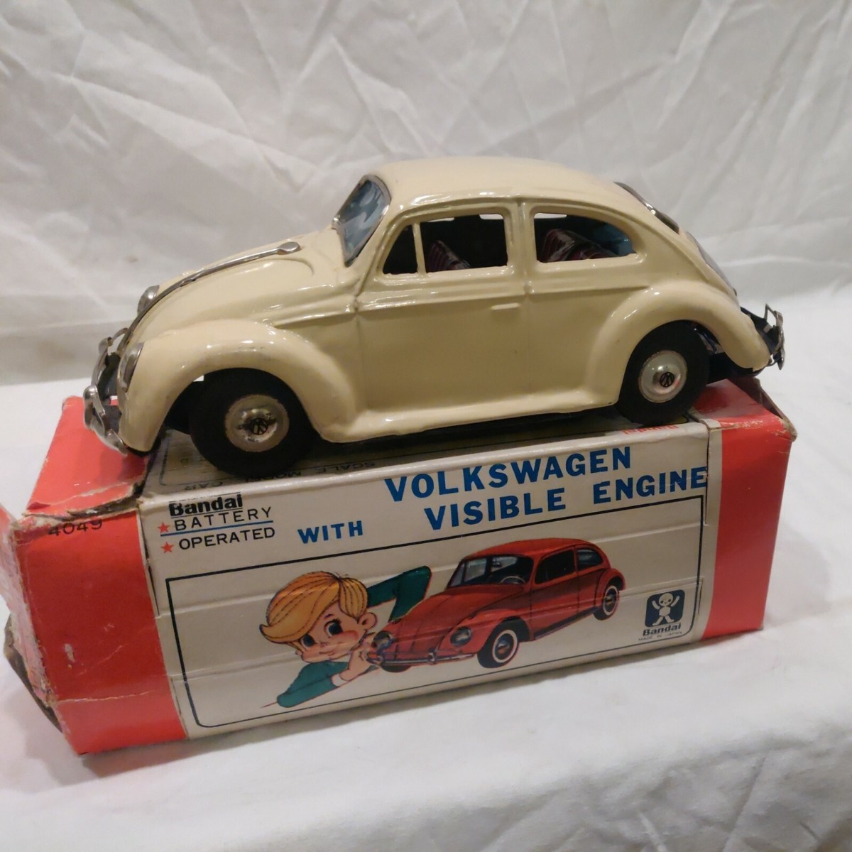 RARE BANDAI TOY TIN VOLKSWAGEN BEETLE BATTERY OP ORIGINAL BOX