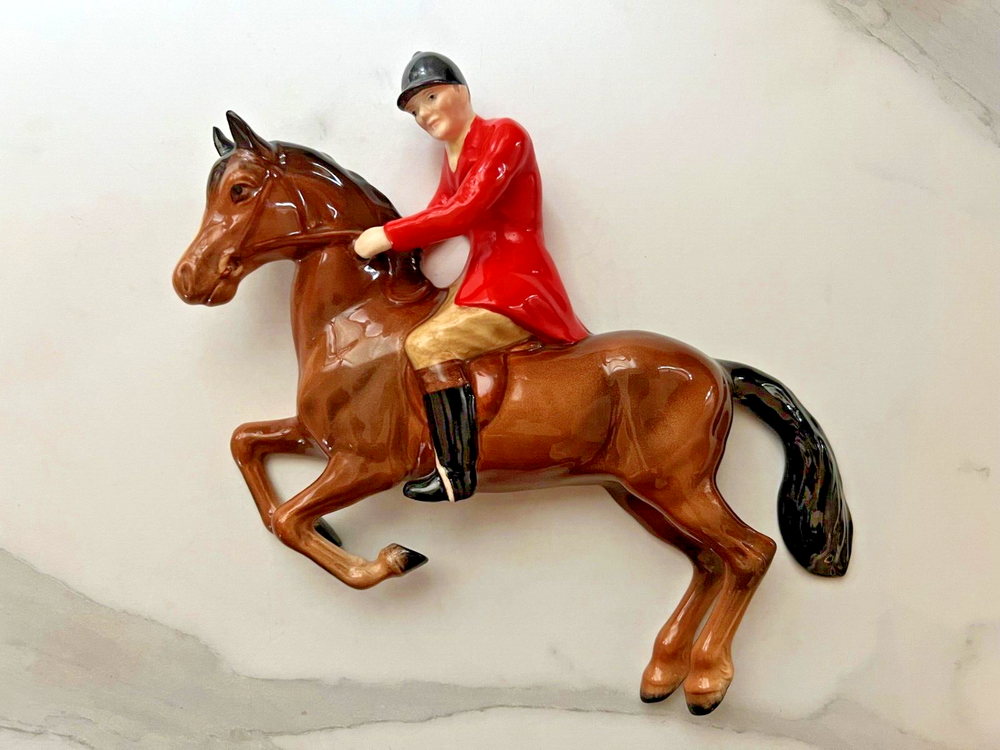 Beswick Huntsman - Model 1505 - Wall Ornament Plaque Horse Huntsman Jockey
