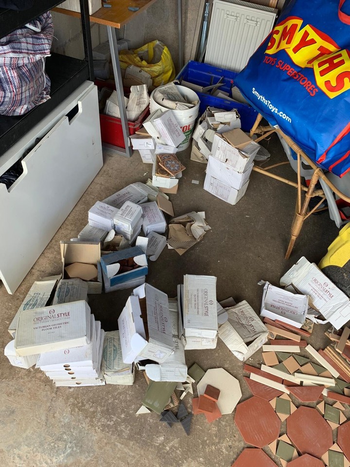 HUGE original style floor tiles / Job Lot Some Old Style Some New ! eBay