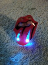 Rolling Stone Vintage 1996 Blinking Lips Tongue Pin
