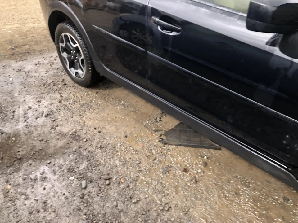 15 SUBARU XV CROSSTREK Radiator - Image 4 of 4