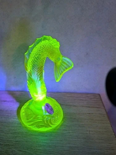 Vintage Fenton Vaseline Uranium Iridescent Jumping Fish Trout Koi Figurine