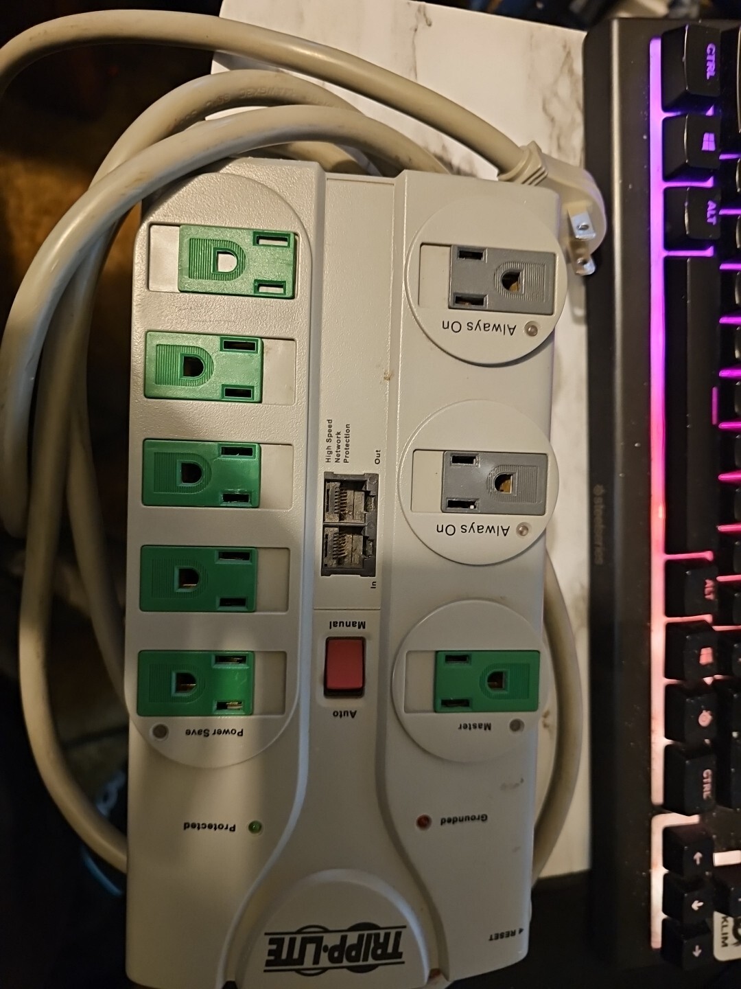 tripp-lite model# tlp808netg power strip