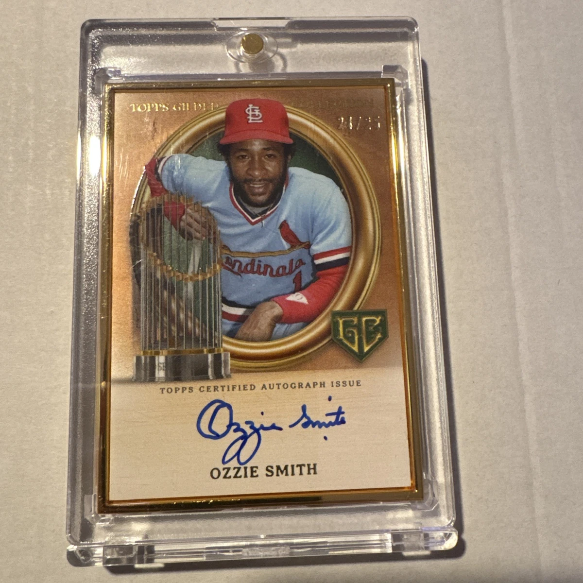 Topps Ozzie Smith Autographed Baseball Sports Trading Cards