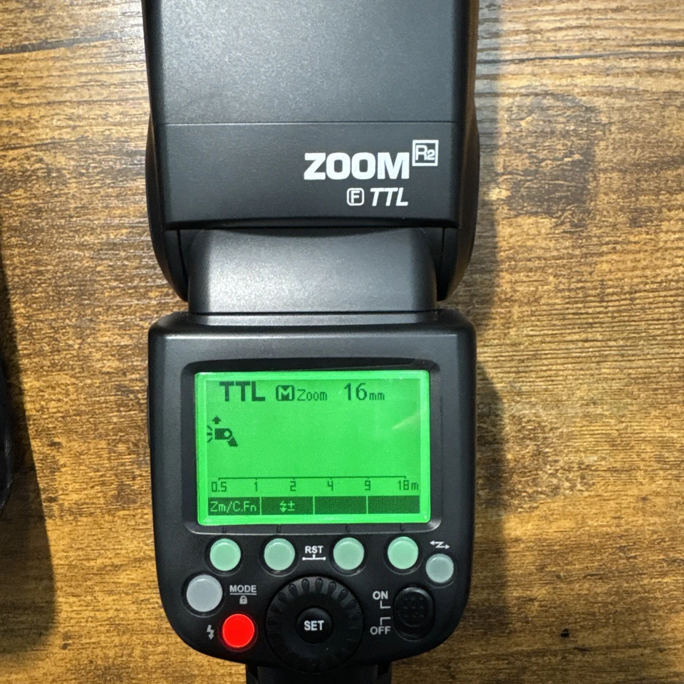 Zoom FP Flashpoint R2 TTL PARA Fuji Foto 4 de 4