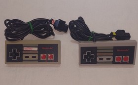 Nintendo NES-Spiel"Swords and Serpents",Entertainment System (NES)Controller Set
