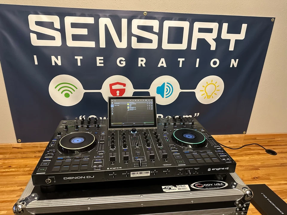 Denon DJ PRIME 4+ Standalone 4-Deck DJ Controller - Black  (With Flight Case) - Image 3 of 4