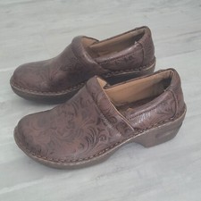 BOC Born Embossed Clogs Peggy Shoes Brown C45789 Womens Size 8.5M